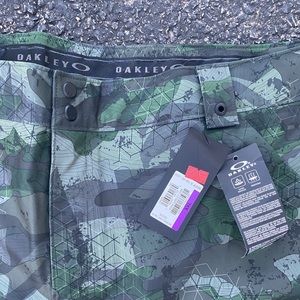 OAKLEY SNOW PANTS